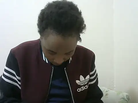 Snapshot of StacyGee24 chatting on 09/27/25, 06:24 StacyGee24 online show from 09/27/25, 06:24