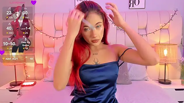 Snapshot of SkinnyFoxy chatting on 11/28/25, 07:38 SkinnyFoxy online show from 11/28/25, 07:38