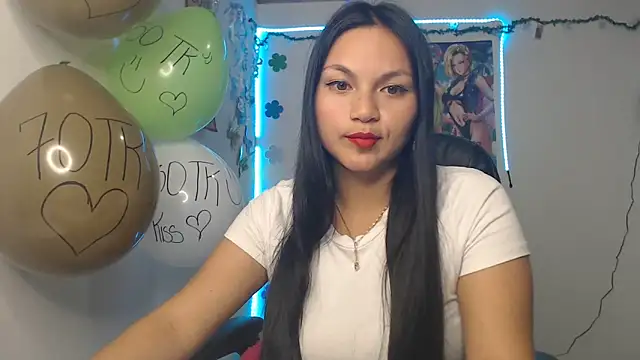 Snapshot of Zafiroweb09 chatting on 12/11/24, 10:16 Zafiroweb09 online show from 12/11/24, 10:16