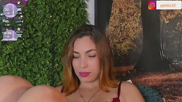 Mia Parissi online show from 02/11/25, 07:16