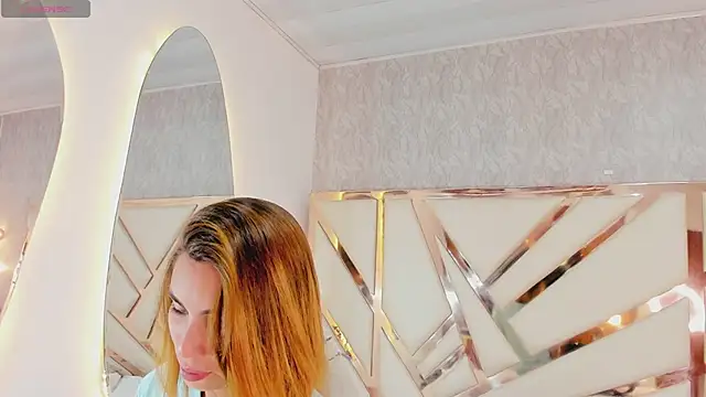 Mia Parissi online show from 02/12/25, 01:06