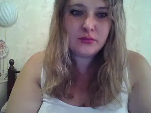 Snapshot of ParisMimi chatting on 09/19/25, 06:15 ParisMimi online show from 09/19/25, 06:15