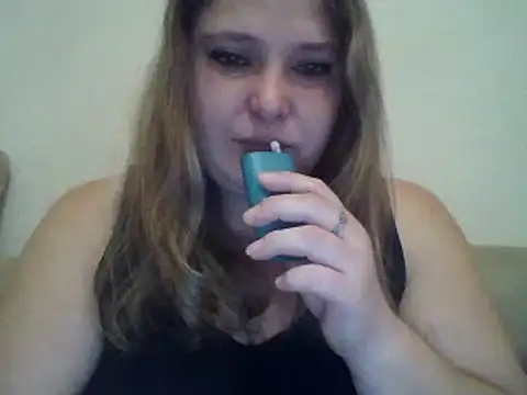 Snapshot of ParisMimi chatting on 10/02/25, 08:54 ParisMimi online show from 10/02/25, 08:54