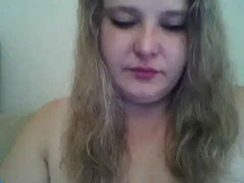 Snapshot of ParisMimi chatting on 10/14/25, 07:42 ParisMimi online show from 10/14/25, 07:42