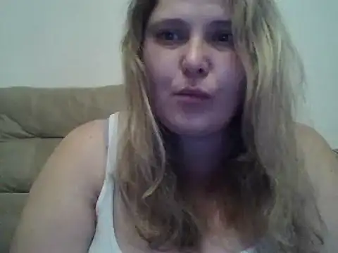 Snapshot of ParisMimi chatting on 11/11/25, 09:09 ParisMimi online show from 11/11/25, 09:09