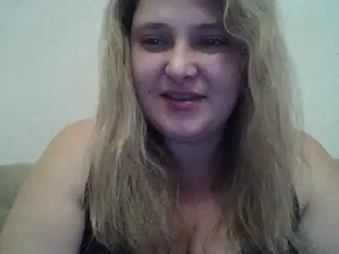 Snapshot of ParisMimi chatting on 11/20/25, 08:14 ParisMimi online show from 11/20/25, 08:14