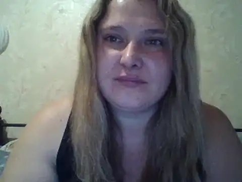 Snapshot of ParisMimi chatting on 12/04/25, 11:52 ParisMimi online show from 12/04/25, 11:52