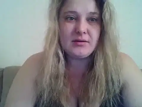 Snapshot of ParisMimi chatting on 02/04/26, 07:25 ParisMimi online show from 02/04/26, 07:25