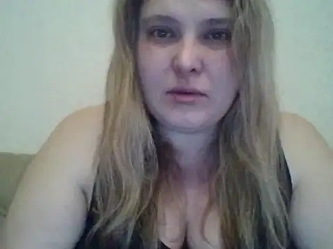 Snapshot of ParisMimi chatting on 02/05/26, 07:24 ParisMimi online show from 02/05/26, 07:24