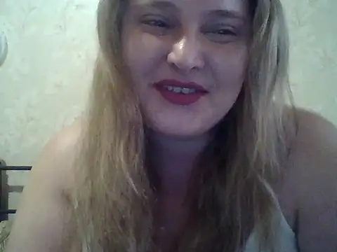 Snapshot of ParisMimi chatting on 04/11/26, 07:45 ParisMimi online show from 04/11/26, 07:45