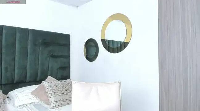 BarbaraKnox  online show from 12/19/24, 12:12