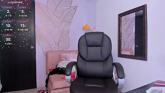 BarbaraKnox  online show from 03/07/25, 12:15