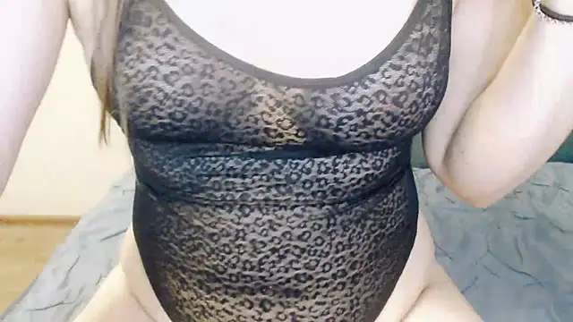 AliseSexyDoll777 online show from 12/07/24, 08:05