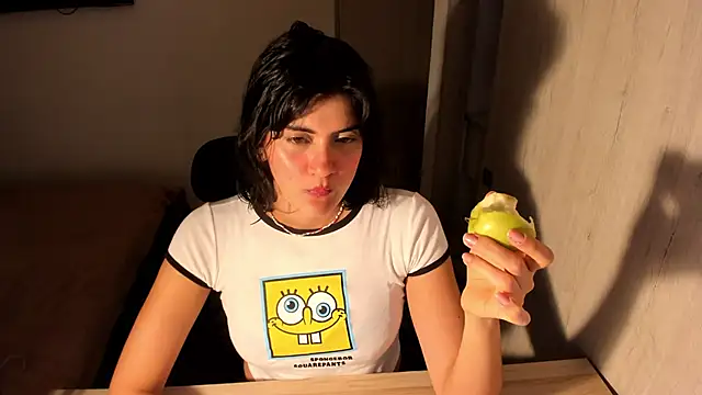 Snapshot of misstoya chatting on 05/11/26, 01:55 misstoya online show from 05/11/26, 01:55