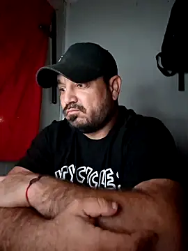 Snapshot of Futacisu chatting on 11/06/25, 04:08 Futacisu online show from 11/06/25, 04:08