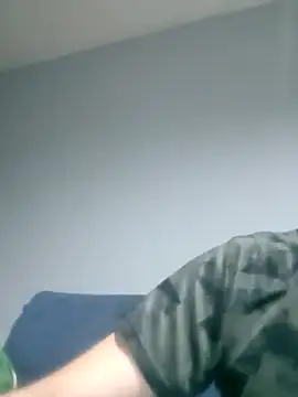 Snapshot of Olitahl chatting on 10/07/25, 02:42 Olitahl online show from 10/07/25, 02:42