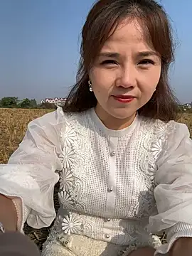 Efangfang online show from 12/04/24, 05:16