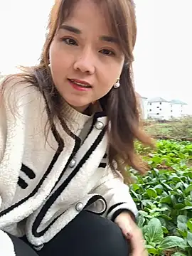 Efangfang online show from 12/07/24, 01:25