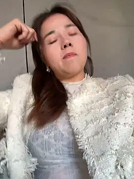 Efangfang online show from 12/13/24, 08:41
