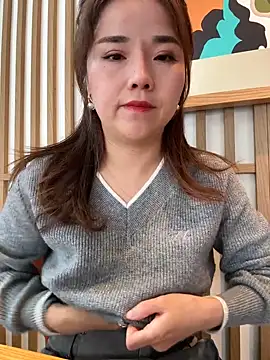 Efangfang online show from 12/23/24, 04:22