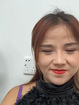 Snapshot of Efangfang chatting on 09/15/25, 06:57 Efangfang online show from 09/15/25, 06:57