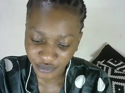Pretty-emmie online show from 03/08/25, 12:11
