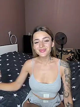 Snapshot of Jasmine_urPrincess chatting on 09/29/25, 02:33 Jasmine urPrincess online show from 09/29/25, 02:33