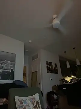 Snapshot of goldbuni chatting on 11/16/25, 12:22 goldbuni online show from 11/16/25, 12:22