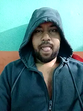 Snapshot of zakly69 chatting on 01/20/25, 05:59 zakly69 online show from 01/20/25, 05:59