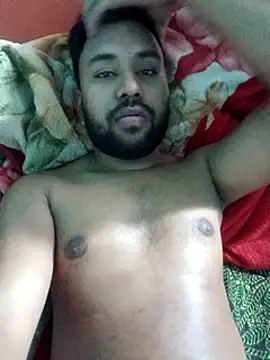 Snapshot of zakly69 chatting on 02/18/25, 08:14 zakly69 online show from 02/18/25, 08:14