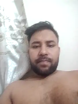 Snapshot of zakly69 chatting on 11/13/25, 03:55 zakly69 online show from 11/13/25, 03:55