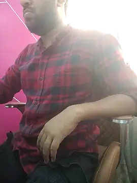 Snapshot of zakly69 chatting on 11/24/25, 07:08 zakly69 online show from 11/24/25, 07:08