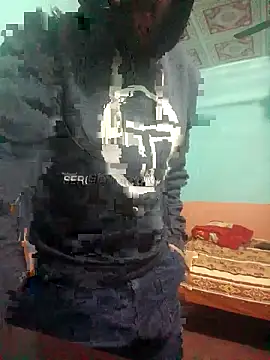 Snapshot of zakly69 chatting on 11/30/25, 05:17 zakly69 online show from 11/30/25, 05:17