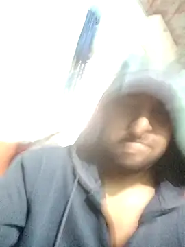 Snapshot of zakly69 chatting on 12/03/25, 07:27 zakly69 online show from 12/03/25, 07:27