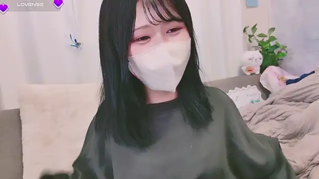 Conatsu online show from 12/04/24, 01:31