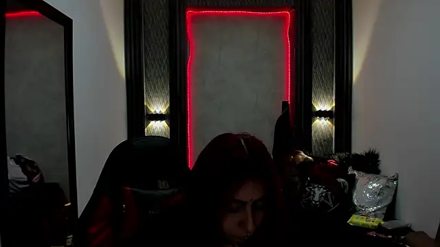 selene red  online show from 01/13/25, 01:39
