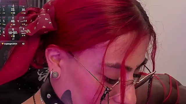 selene red  online show from 01/21/25, 08:00
