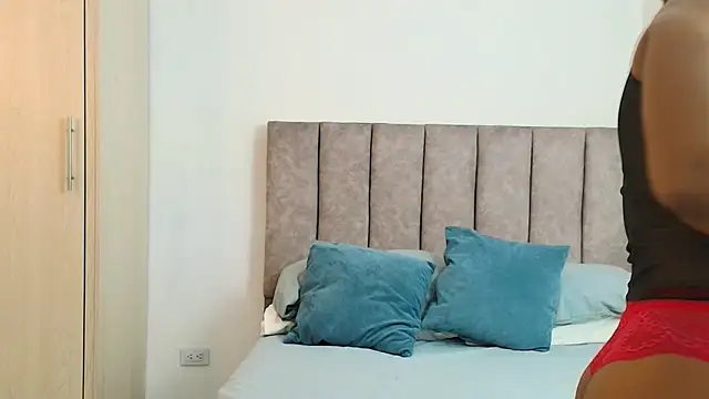karina lewis  online show from 07/01/26, 05:09