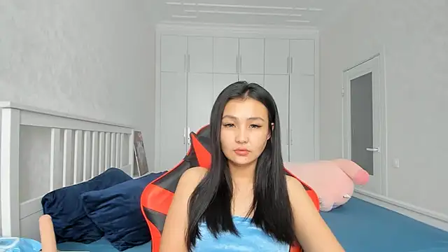 Missykitty01 online show from 01/20/25, 05:26