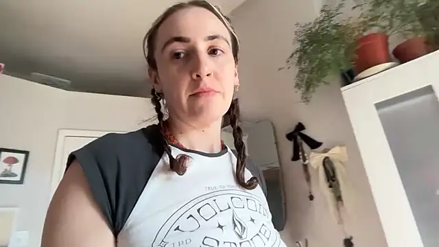 Littlelolo60 online show from 05/09/26, 03:17