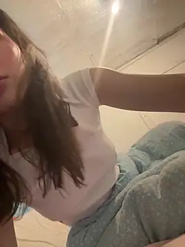 Lanaprincess22 online show from 06/11/26, 08:07