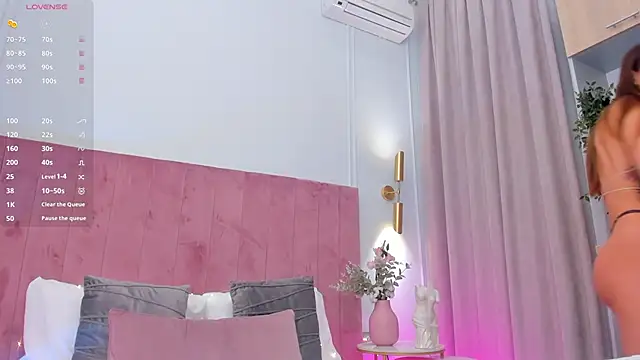 AprilWong online show from 01/22/25, 06:20