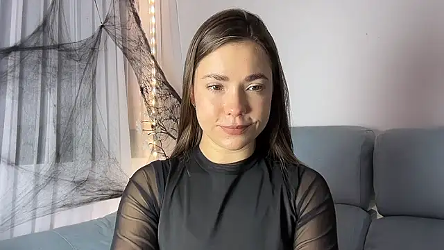 Mika Miller online show from 10/29/25, 10:33