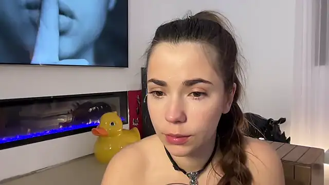 Mika Miller online show from 05/15/26, 11:56