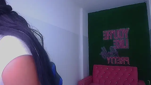 brenda a  online show from 12/12/24, 11:07