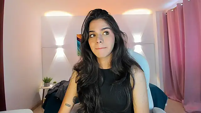 Snapshot of NoahCasstro chatting on 12/29/24, 05:12 NoahCasstro online show from 12/29/24, 05:12