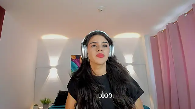 Snapshot of NoahCasstro chatting on 01/12/25, 06:59 NoahCasstro online show from 01/12/25, 06:59