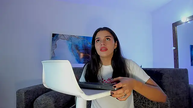 Snapshot of NoahCasstro chatting on 03/06/25, 07:43 NoahCasstro online show from 03/06/25, 07:43