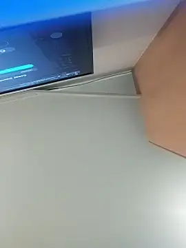 Snapshot of skrigul12 chatting on 02/02/25, 08:19 skrigul12 online show from 02/02/25, 08:19