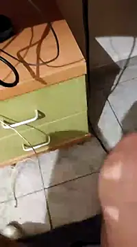 Snapshot of skrigul12 chatting on 02/14/25, 08:37 skrigul12 online show from 02/14/25, 08:37